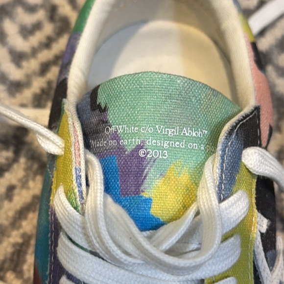 Women’s Off-White Low-Volcanized Printed Canvas NWT Sneakers - Picture 11 of 15